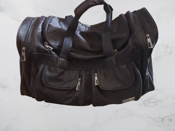 Продам дорожную сумку