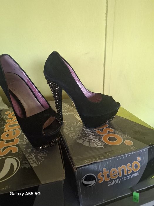 Обувки висок инисък ток