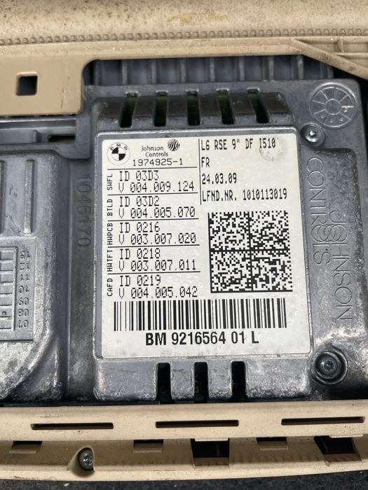 Ecran Afisaj ecran mic Tetiere BMW 7 F01 F02 F03 F04 stare perfecta de functionare instalatie electrica inclusa