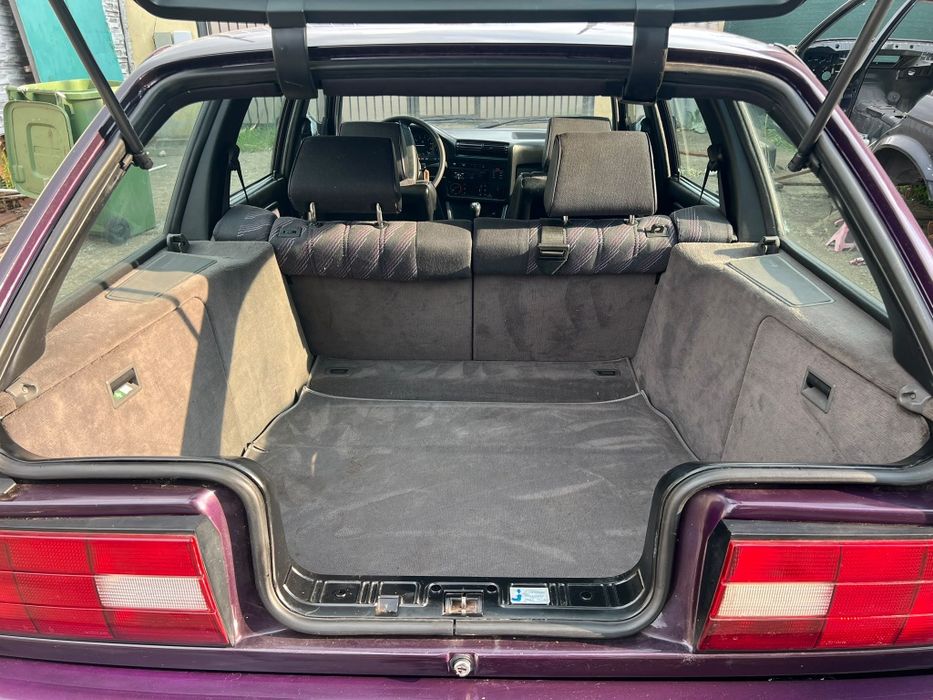 Bmw e30 316i touring Design Edition 1994