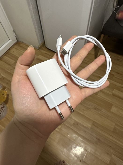 Зарядка оригинальная на айфон