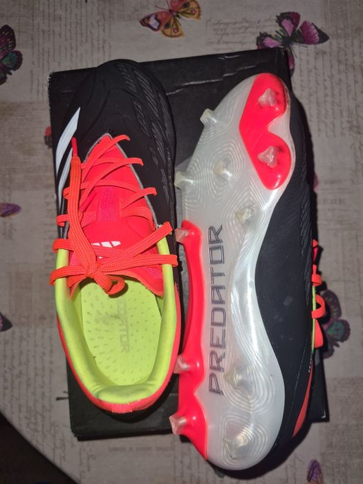 Ghete Adidas Predator Elite