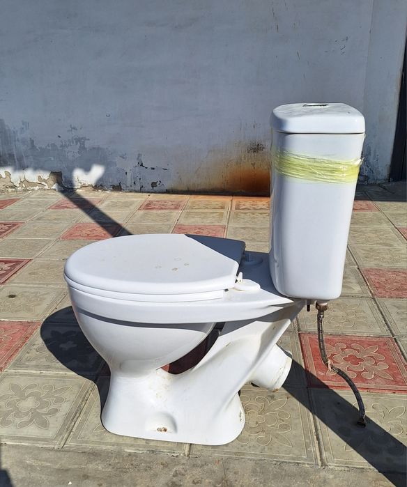 Продается Унитаз