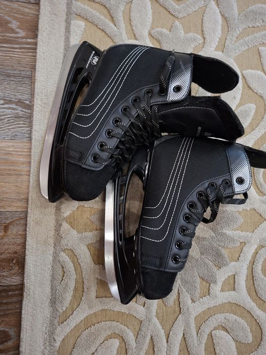 Продам коньки в хорошем состоянии