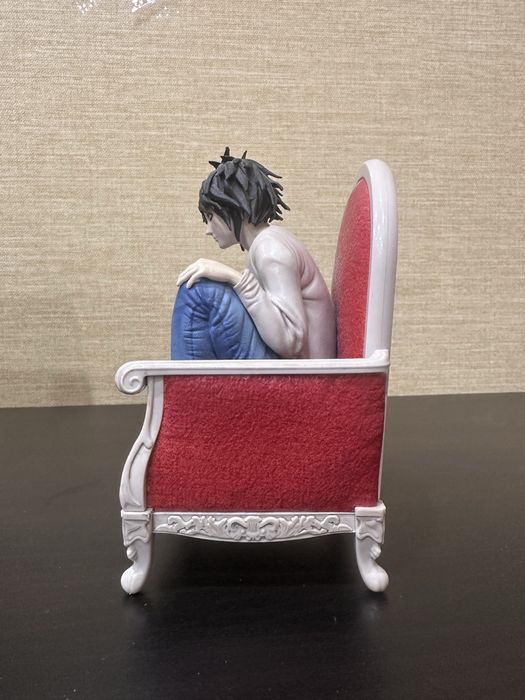 Продам Аниме фигурку L Death note