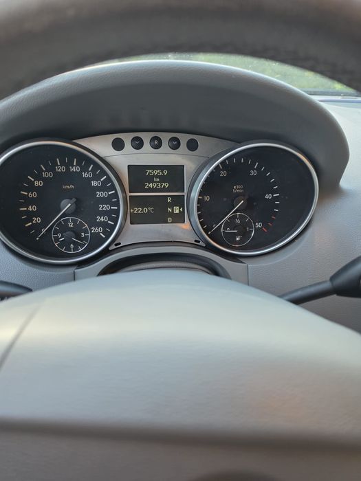 Mercedes Ml 320.