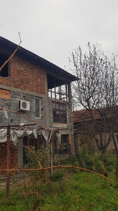 Продава къща в с.Боровец,общ.Кочериново