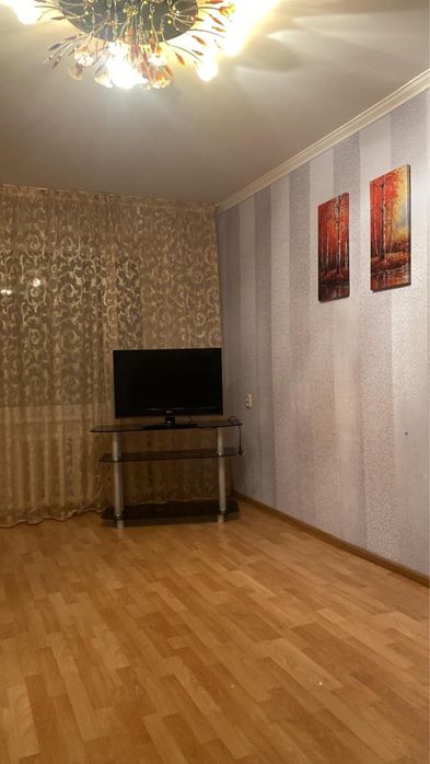 Сдам 4-х компантную квартиру