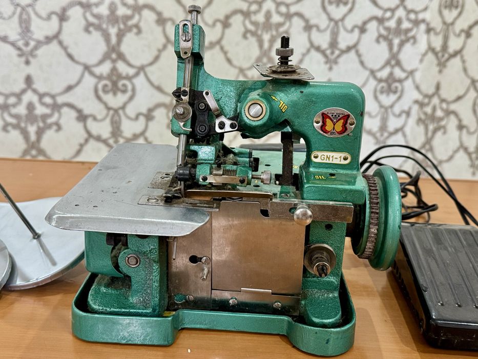 Оверлок швейная машина