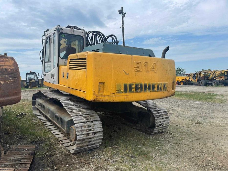 Dezmembrez excavator Liebherr 914 -piese de schimb Liebherr