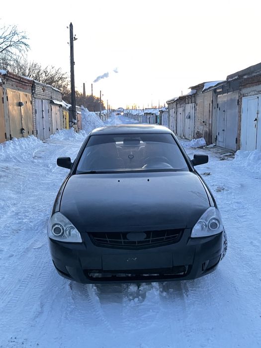 Продаю Приору в достойном техническом состоянии.