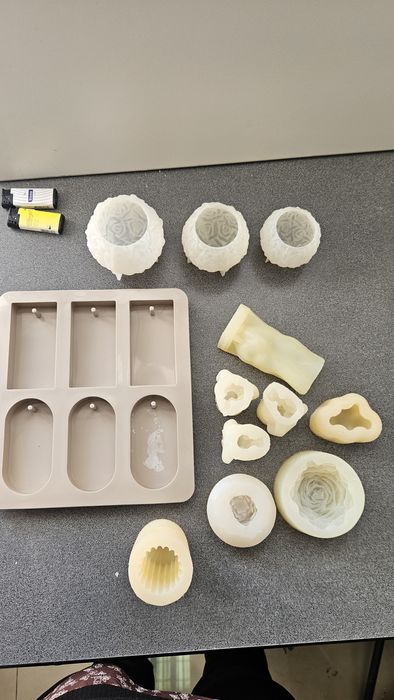 Молды новые , б/у