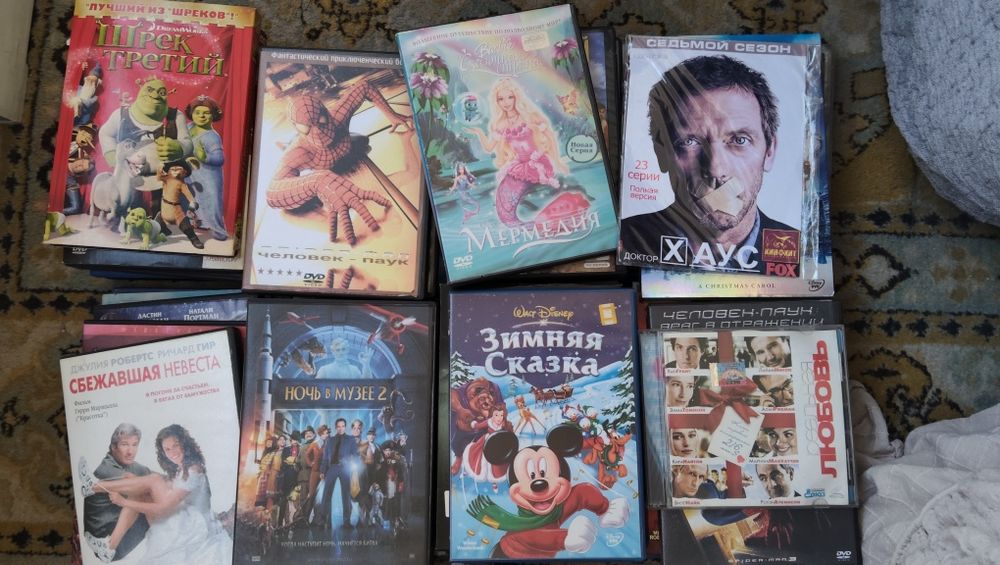 DVD фильму на дисках двд