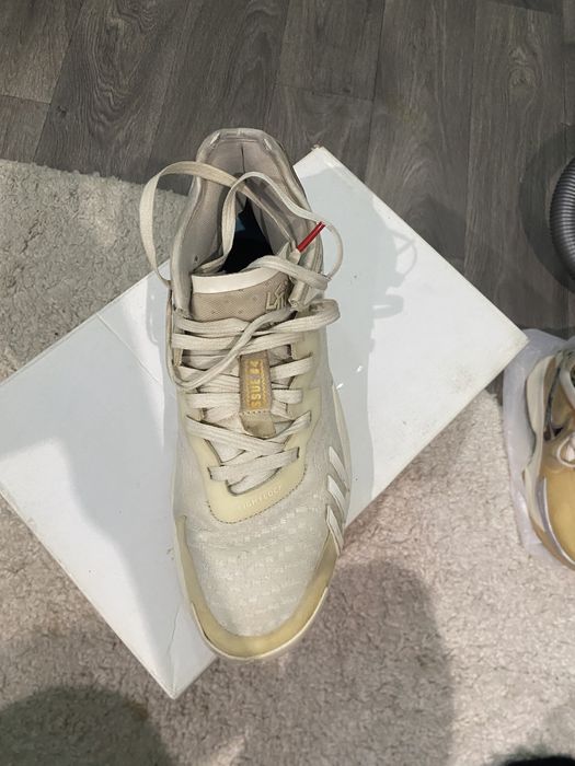 Баскетбольные кроссовки