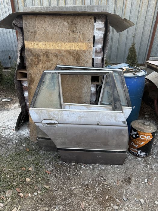 Двери от BMW 39 универсал