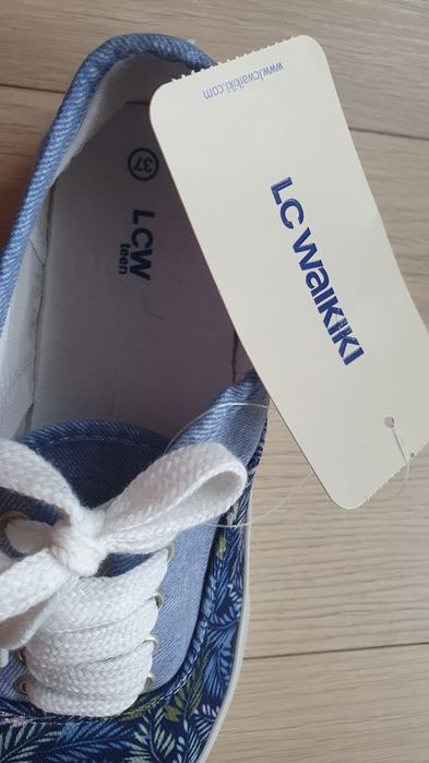 WAIKIKI tenisi sneakers dama marime 37 bleu denim NOI pânză Curier OLX