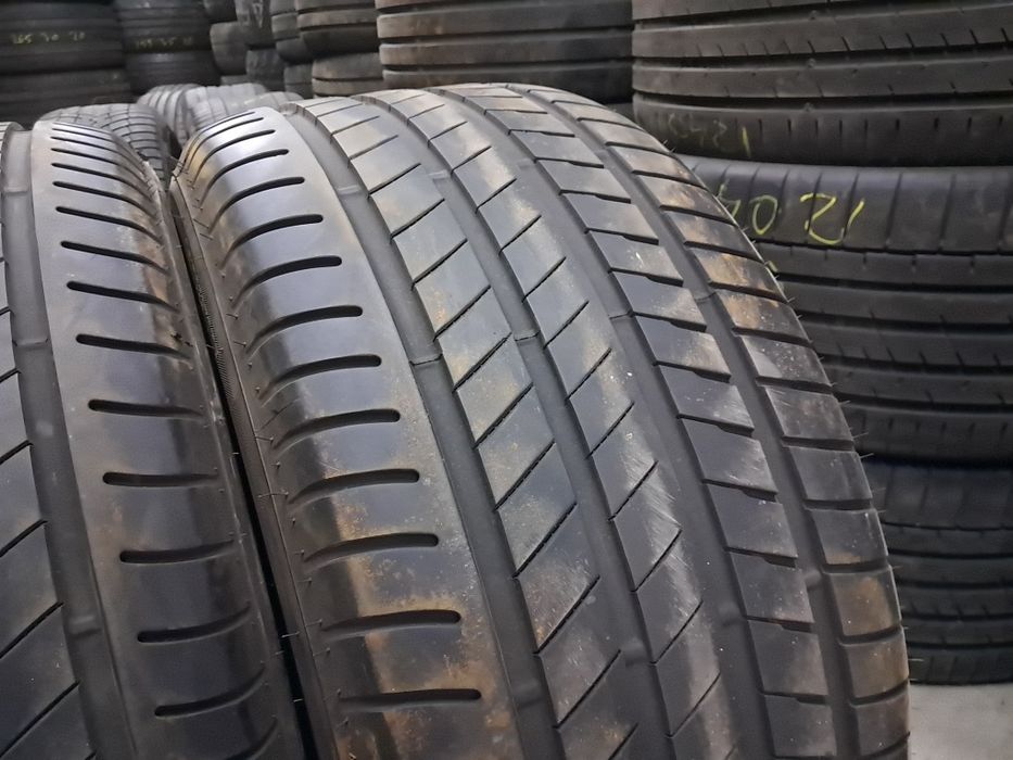 Anvelope second vara 305 40 R20 Bridgestone *RFT 7mm 2023