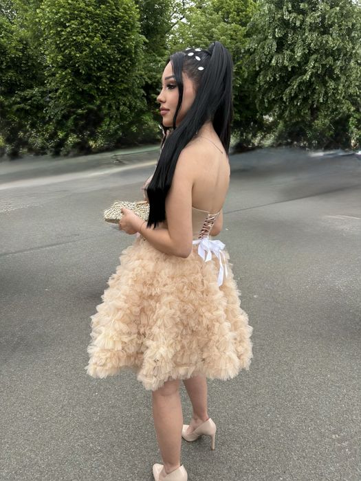 Абитуриентска рокля