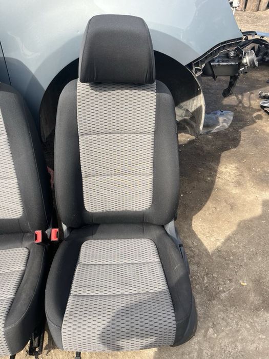 Оригинален 7 местен салон за Vw Sharan 2 2012година н 515