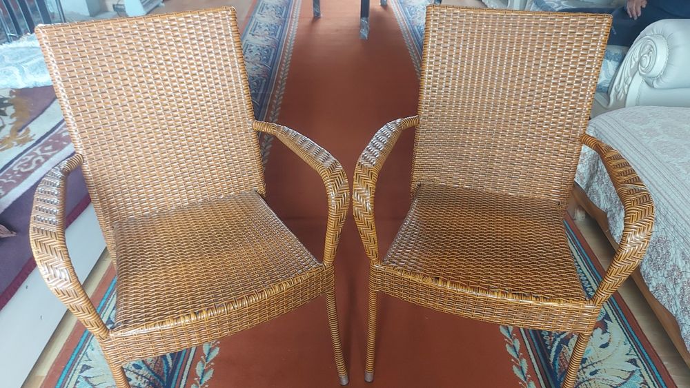 Стулья  почти новый