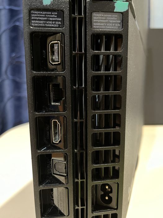 Продаю Playstation 4