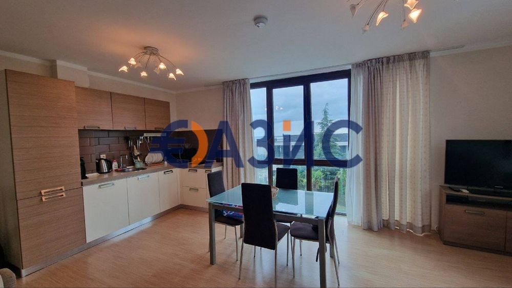 Апартамент с 2 спални, 3ет., "Шато дел Марина", Несебър, България, 112