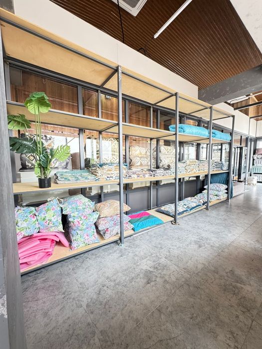 Сатылады темир полка срочно  сатылады