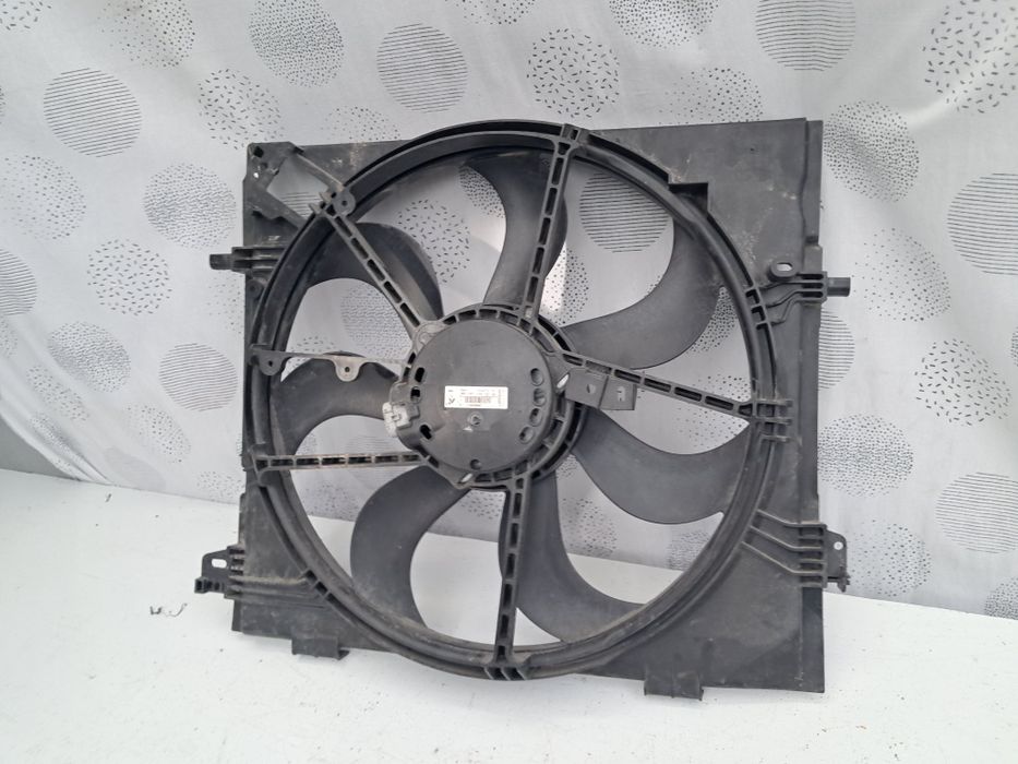 Вентилатора Mercedes W247 ,B klassa