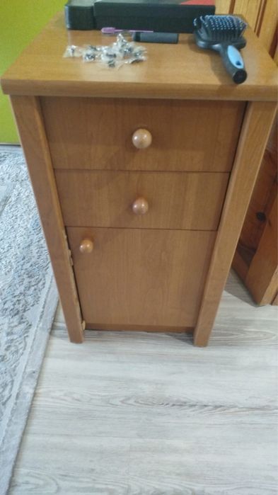 Продам шкаф в прихожую