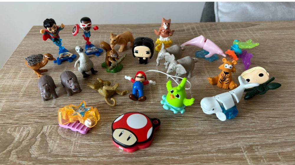 Kinder Surprise играчки