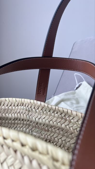 Соломенная сумка Loewe
