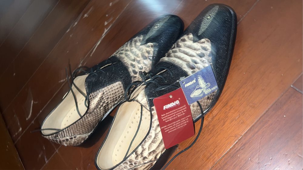 Продам обувь новая