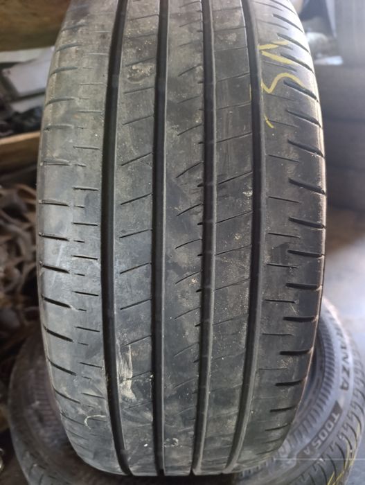Продавам 2бр летни гуми 225/50/18