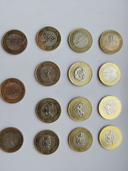 Монета 100 тенге