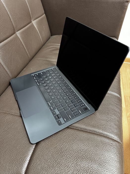 MacBook Air 13 M3 2024
