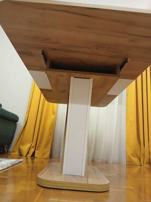 Трапезна маса дължина 160/120см. ширина 80см.