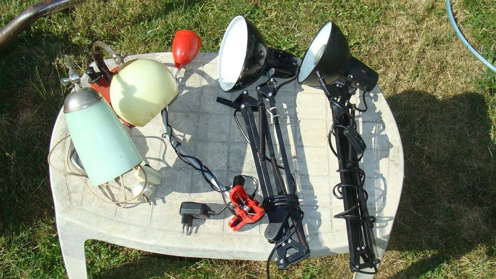 Лампи-разстегателни и настолни