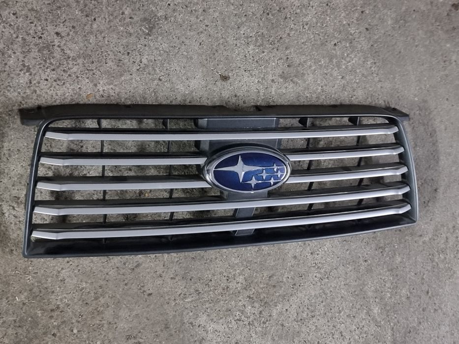 Решотка радиатора на Subaru Forester Sg