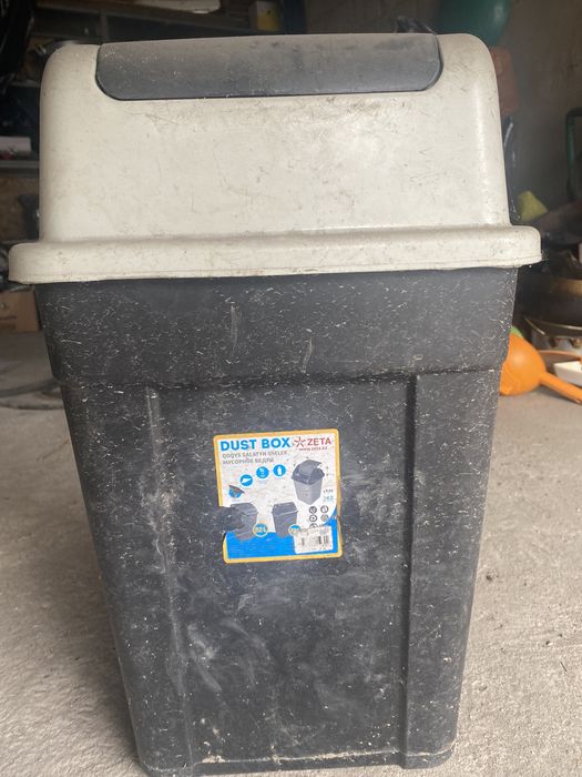 Продам мусорные контейнеры(урны)