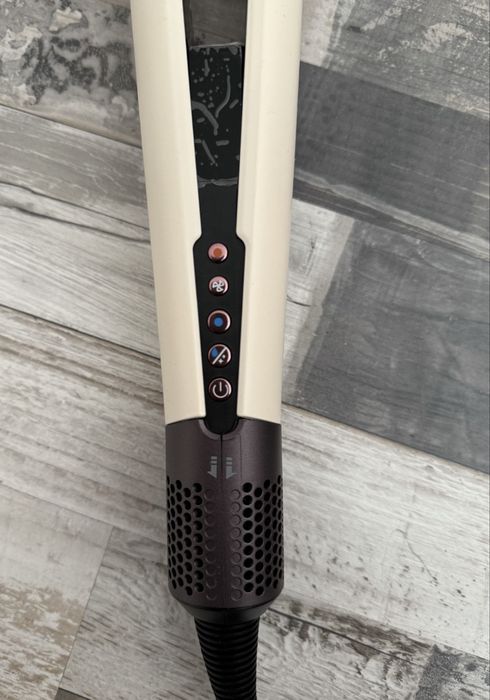 Dyson airstraight преса сешоар