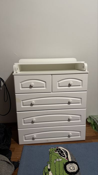 Детский шкаф в белом цвете