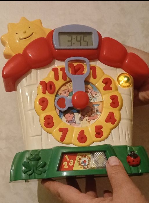 Продам часы игрушка