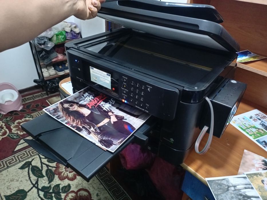 Epson wf 7720 juda tezkor 8tali a3 va a3+va a4 Kopiya skanerli printer