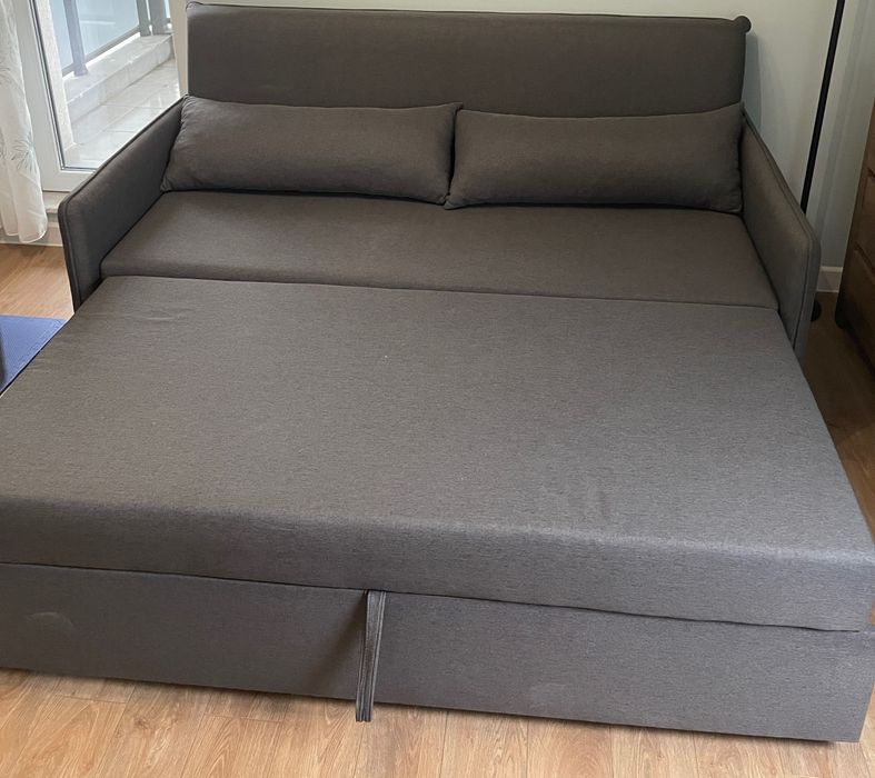 Разтегателен диван