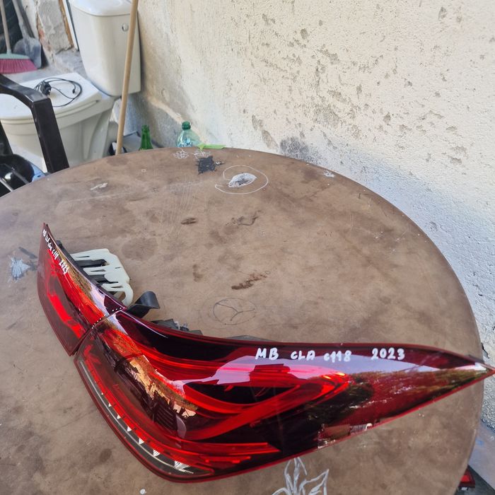 Mercedes Benz CLA C118 2023 вътрешен десен стоп