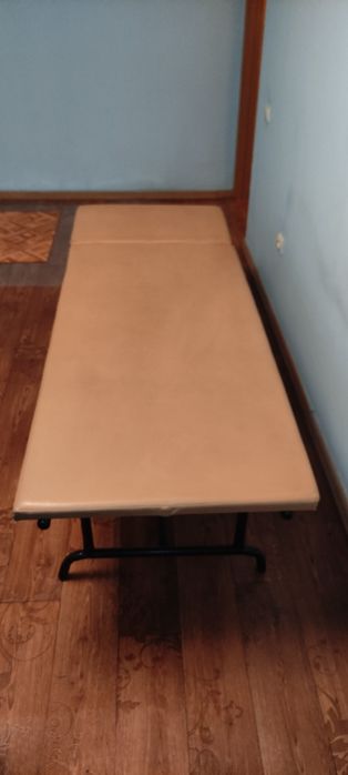 Продажа кушетки.