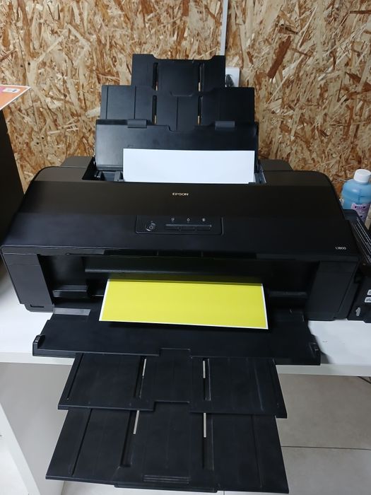 Epson L1800 yangi holatda