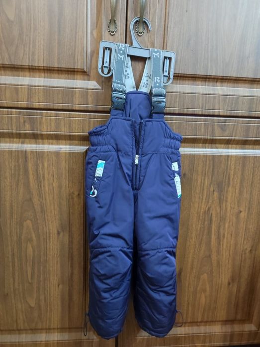 Зимний комбинезон для девочки