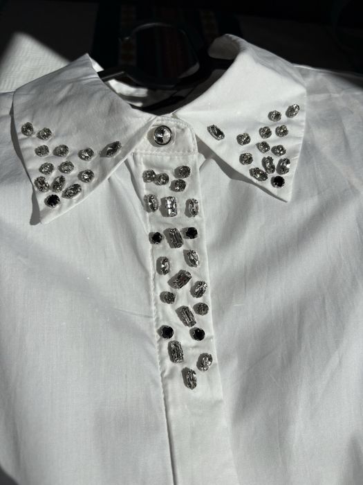 Риза с камъни Zara POPLIN SHIRT WITH JEWEL COLLAR