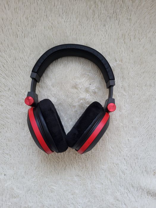 Наушники JBL E50 Bluetooth